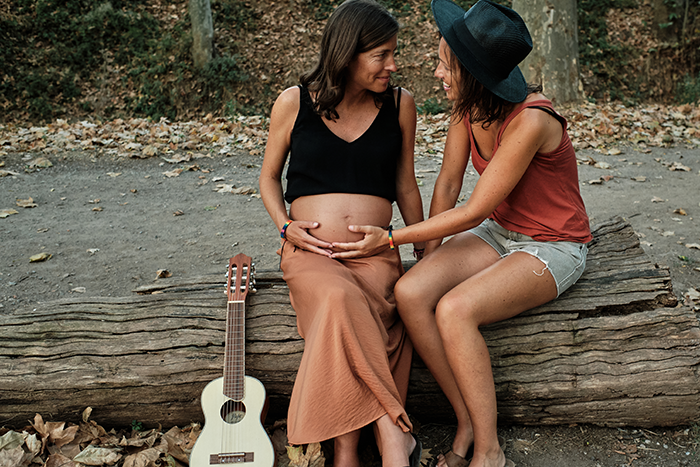 Woman Catches Confusing Feelings For Her Surrogate, Thinks She’s Losing Her Mind