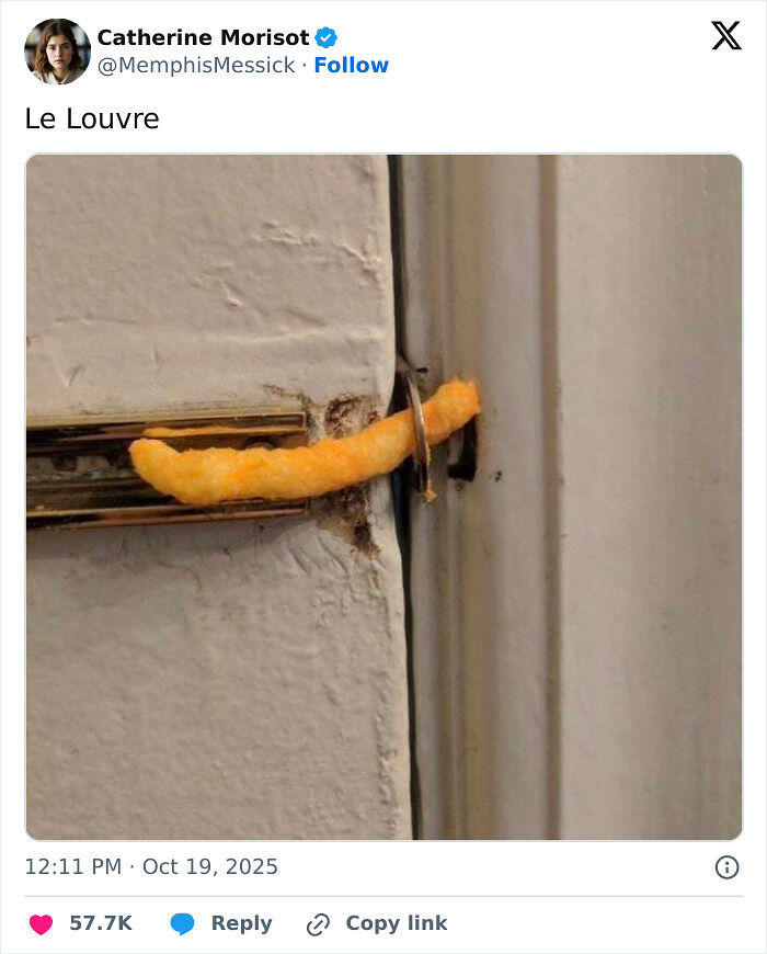 The Louvre Lost Valuable Items In A Heist, So Here Are The 15 Funniest Memes