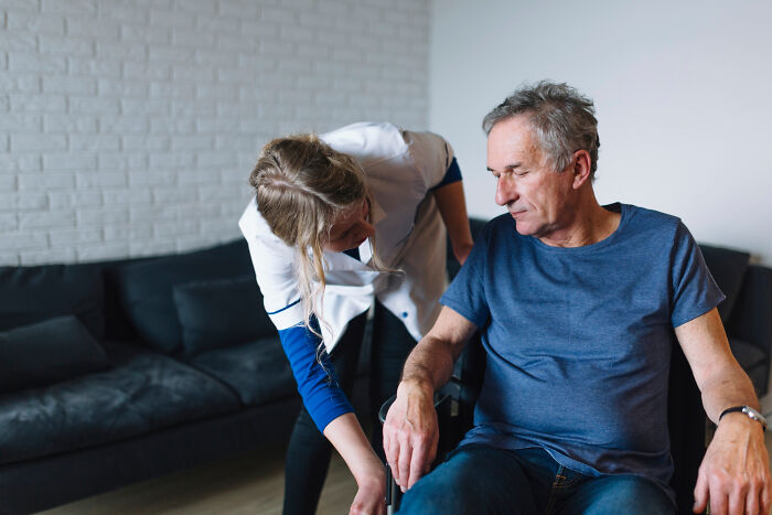“She Stopped Being Racist”: 30 Unexpectedly Funny Stories From Loved Ones Of People With Dementia