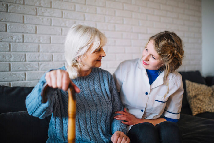 “She Stopped Being Racist”: 30 Unexpectedly Funny Stories From Loved Ones Of People With Dementia