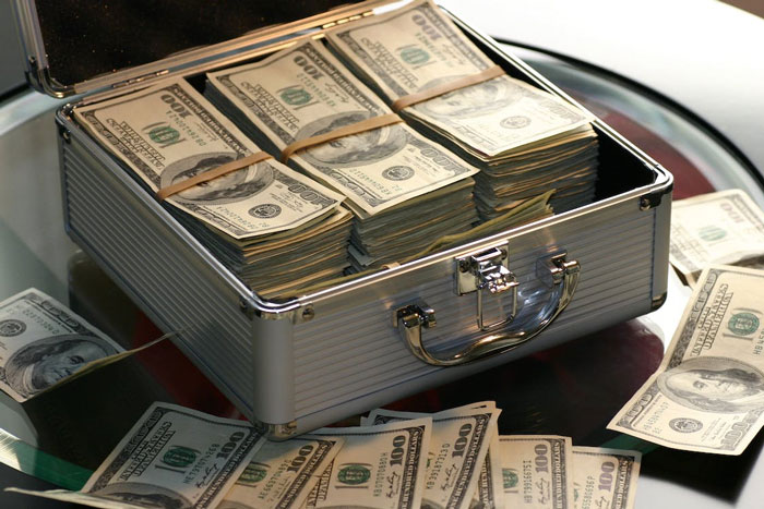 Man Blows Up Over Not Getting Slice Of Fiancee’s Inheritance, Ends Up Single