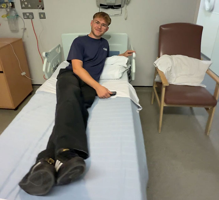 20-Year-Old Decided To Amputate His Leg After Going To A Rock Concert, Breaks His Silence On Why