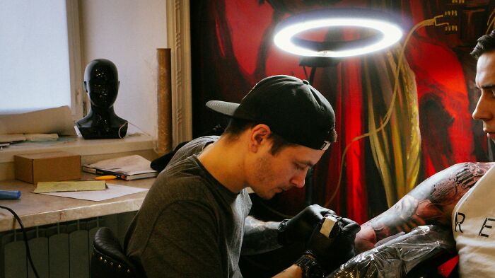39 Times Tattoo Artists Messed Up, And All They Could Say Was “Oh No” 39 Times Tattoo Artists Messed Up, And All They Could Say Was “Oh No”