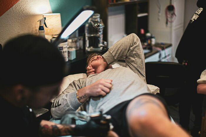 39 Times Tattoo Artists Messed Up, And All They Could Say Was “Oh No” 39 Times Tattoo Artists Messed Up, And All They Could Say Was “Oh No”