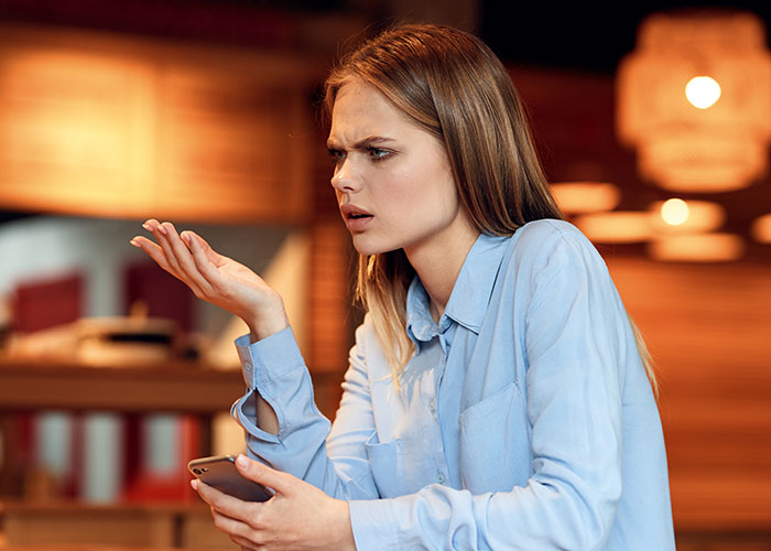 Woman Invites Only Some Members Of Friend Group For Dinner, Finds Out She Can’t Do That Woman Invites Only Some Members Of Friend Group For Dinner, Finds Out She Can’t Do That