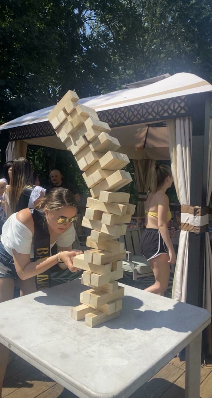 56 Hilarious Photos People Managed To Take Before Disaster Struck 56 Hilarious Photos People Managed To Take Before Disaster Struck
