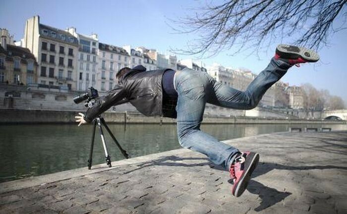 56 Hilarious Photos People Managed To Take Before Disaster Struck 56 Hilarious Photos People Managed To Take Before Disaster Struck