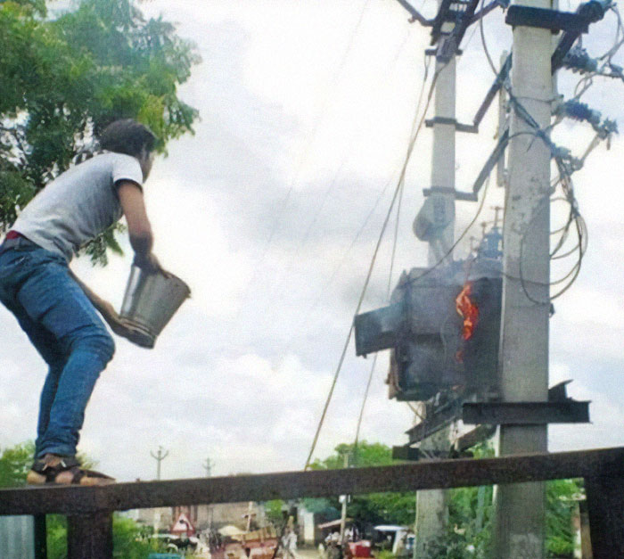 56 Hilarious Photos People Managed To Take Before Disaster Struck 56 Hilarious Photos People Managed To Take Before Disaster Struck