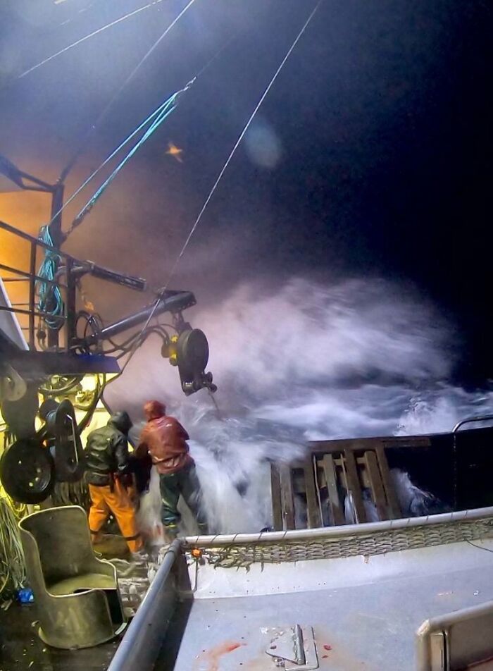 96 Jobs That Should Pay More Based On These Creepy And Unsettling Photos That Workers Took (New Pics) 96 Jobs That Should Pay More Based On These Creepy And Unsettling Photos That Workers Took (New Pics)