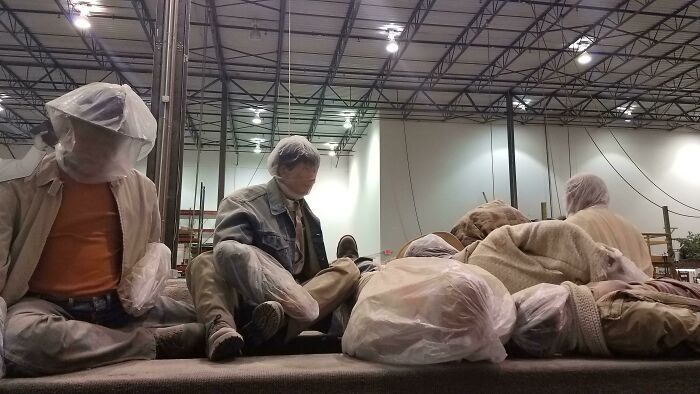 96 Jobs That Should Pay More Based On These Creepy And Unsettling Photos That Workers Took (New Pics) 96 Jobs That Should Pay More Based On These Creepy And Unsettling Photos That Workers Took (New Pics)