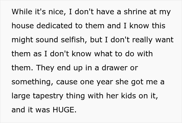 Man Gets Revenge On Sister For Years Of “Nephew” Gifts By Giving Her A Portrait Of His Dog Man Gets Revenge On Sister For Years Of “Nephew” Gifts By Giving Her A Portrait Of His Dog
