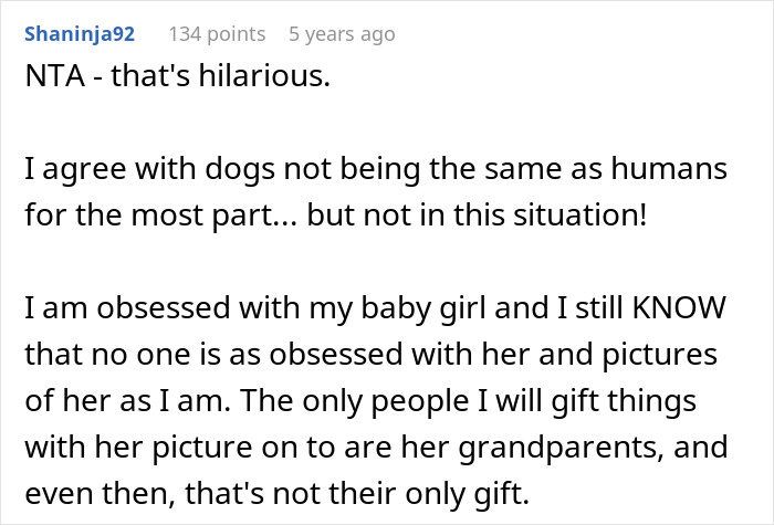 Man Gets Revenge On Sister For Years Of “Nephew” Gifts By Giving Her A Portrait Of His Dog Man Gets Revenge On Sister For Years Of “Nephew” Gifts By Giving Her A Portrait Of His Dog