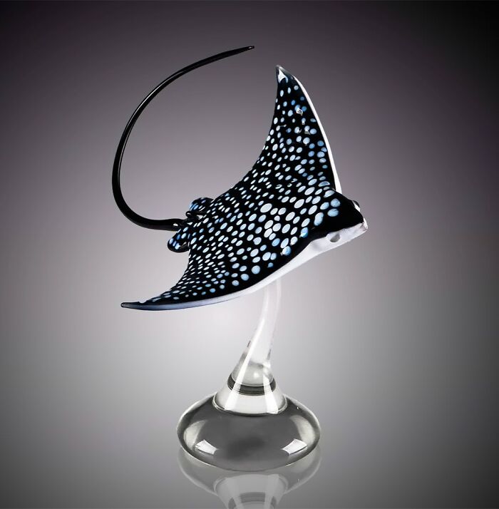 35 Glass Creations By Robert Mickelsen That Capture The Beauty Of The Sea In Incredible Detail 35 Glass Creations By Robert Mickelsen That Capture The Beauty Of The Sea In Incredible Detail