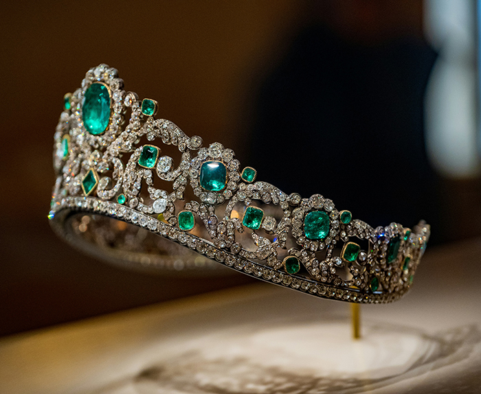 America’s Most Notorious Jewel Thief Blasts Louvre Robbers, Reveals Disturbing Smuggling Trick