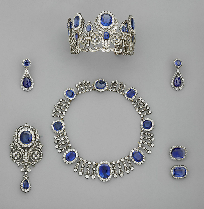 America’s Most Notorious Jewel Thief Blasts Louvre Robbers, Reveals Disturbing Smuggling Trick