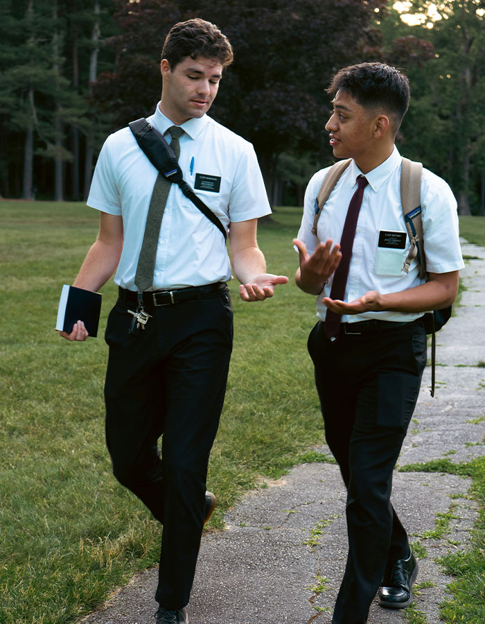 “Mormon Backflip Theory” Goes Viral After Fans Notice Hilarious Trend Among Celebrities and Everyday Men