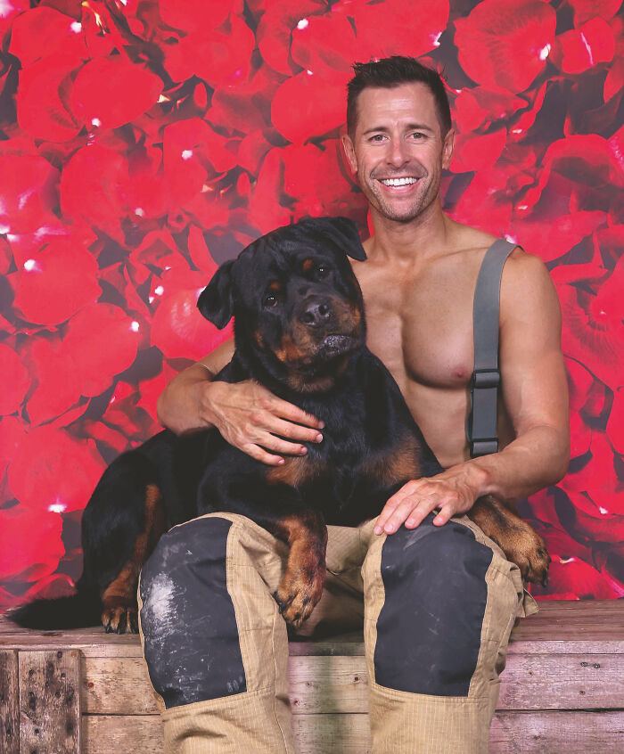 These 50 Photos Of Australian Firefighters With Dogs Are The Perfect Mix Of Cute And Heroic These 50 Photos Of Australian Firefighters With Dogs Are The Perfect Mix Of Cute And Heroic
