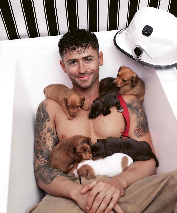 These 50 Photos Of Australian Firefighters With Dogs Are The Perfect Mix Of Cute And Heroic These 50 Photos Of Australian Firefighters With Dogs Are The Perfect Mix Of Cute And Heroic