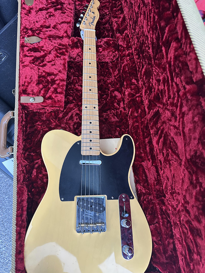 Guy Refuses To Sell Back A $50K Guitar He Bought For $4K, All Hell Breaks Loose Guy Refuses To Sell Back A $50K Guitar He Bought For $4K, All Hell Breaks Loose