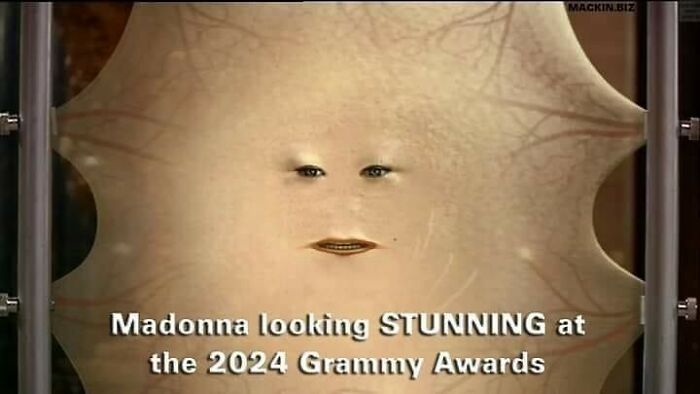 80 Chaotic Images Where “Things Only Get Weirder” The Longer You Look (New Pics) 80 Chaotic Images Where “Things Only Get Weirder” The Longer You Look (New Pics)