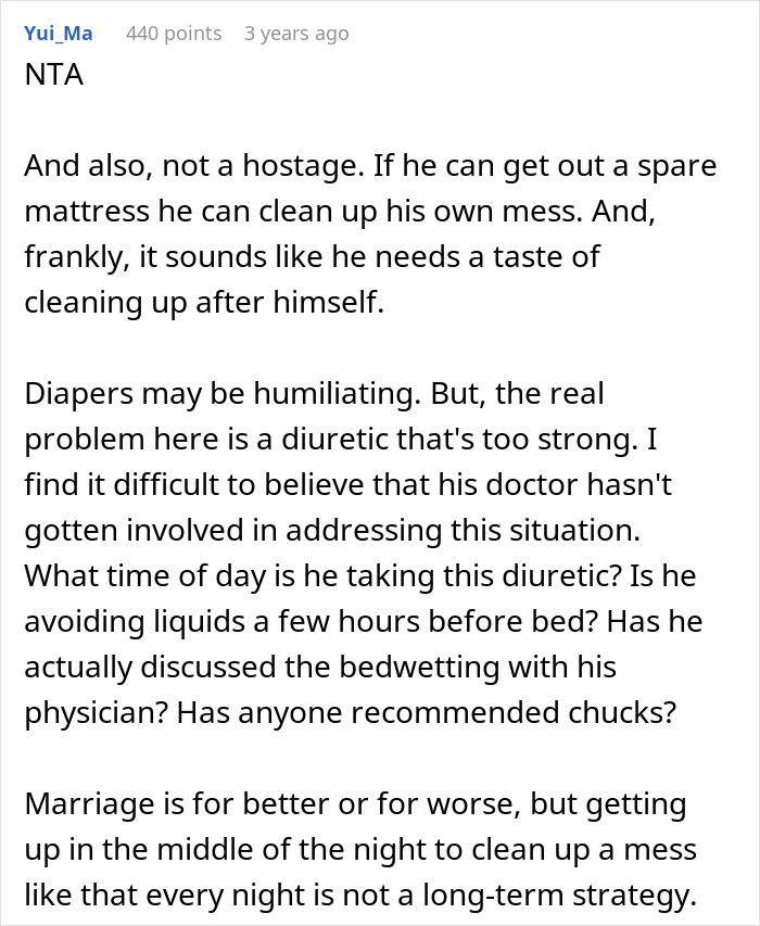 Wife Cleans Bed 40+ Times, Finally Stands Up For Herself As Hubby Refuses To Use Diapers Or Catheter