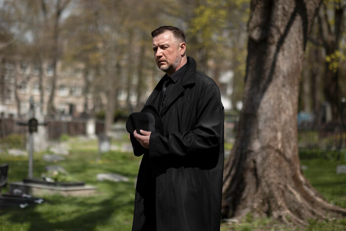 Hubby Makes MIL’s Death About Himself, Gets Fixated On Wife’s Ex Showing Up To The Funeral Hubby Makes MIL’s Death About Himself, Gets Fixated On Wife’s Ex Showing Up To The Funeral