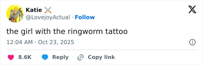 “Ringworm”: Elon Musk’s Ex Grimes Stuns Fans With “Insane” Face Tattoo “Ringworm”: Elon Musk’s Ex Grimes Stuns Fans With “Insane” Face Tattoo