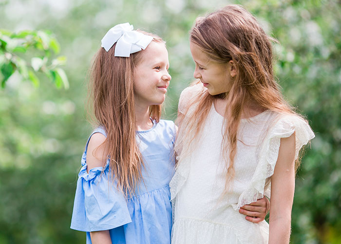 Mom Confesses To Disliking Her “Free The Nipple” Activist Daughter, Netizens Come To The Rescue Mom Confesses To Disliking Her “Free The Nipple” Activist Daughter, Netizens Come To The Rescue