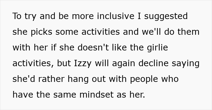 Mom Confesses To Disliking Her “Free The Nipple” Activist Daughter, Netizens Come To The Rescue Mom Confesses To Disliking Her “Free The Nipple” Activist Daughter, Netizens Come To The Rescue