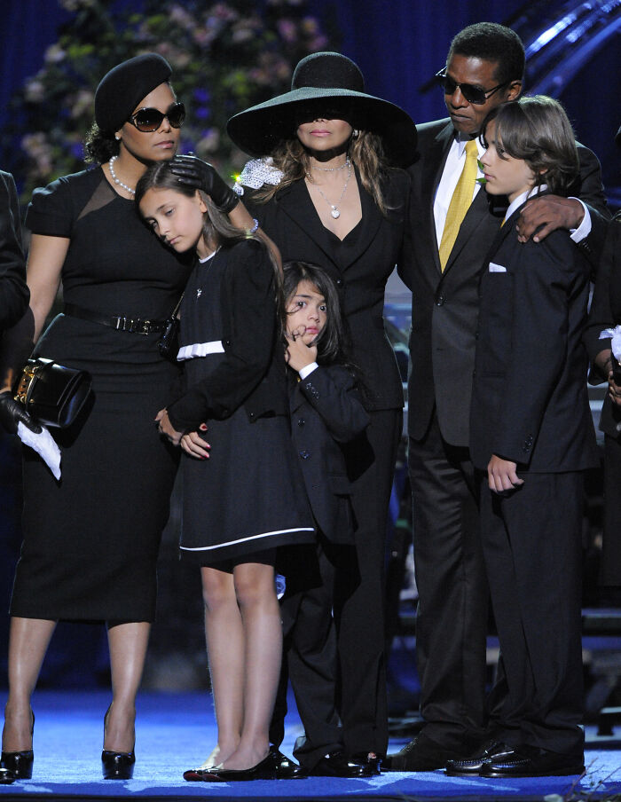 Paris Jackson’s Shocking Claim Against Michael Jackson’s Estate Sends Family Into Turmoil Paris Jackson’s Shocking Claim Against Michael Jackson’s Estate Sends Family Into Turmoil