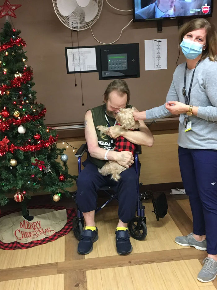63 Hilarious And Wholesome Things Doctors Did To Put Their Patients At Ease (New Pics) 63 Hilarious And Wholesome Things Doctors Did To Put Their Patients At Ease (New Pics)