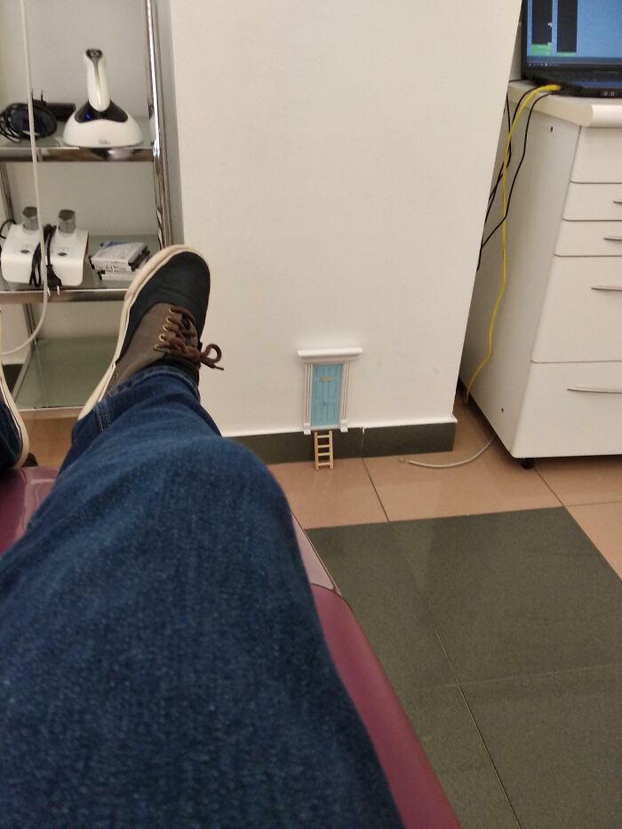 63 Hilarious And Wholesome Things Doctors Did To Put Their Patients At Ease (New Pics) 63 Hilarious And Wholesome Things Doctors Did To Put Their Patients At Ease (New Pics)
