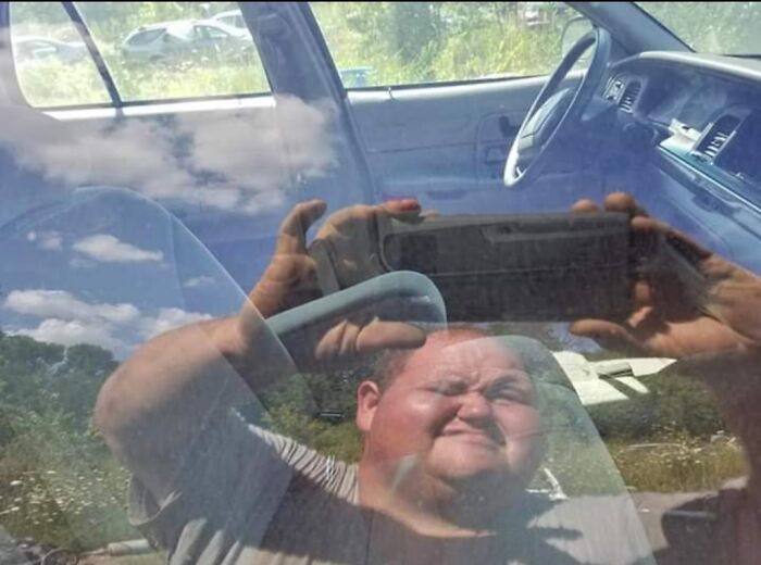 82 Hilarious Times People Tried To Sell A Mirror, But It Was Really The Reflection That Sold It (New Pics) 82 Hilarious Times People Tried To Sell A Mirror, But It Was Really The Reflection That Sold It (New Pics)