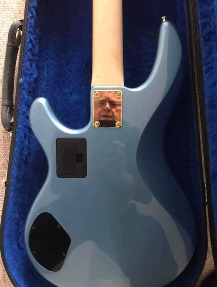 82 Hilarious Times People Tried To Sell A Mirror, But It Was Really The Reflection That Sold It (New Pics) 82 Hilarious Times People Tried To Sell A Mirror, But It Was Really The Reflection That Sold It (New Pics)