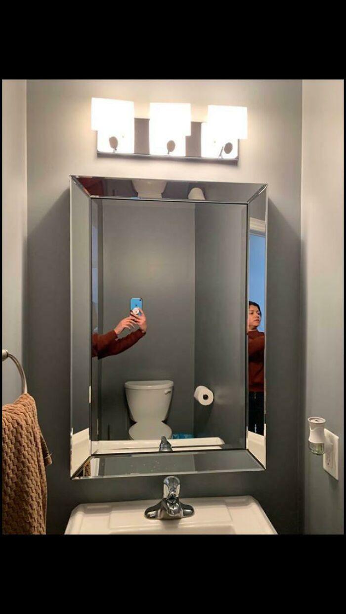 82 Hilarious Times People Tried To Sell A Mirror, But It Was Really The Reflection That Sold It (New Pics) 82 Hilarious Times People Tried To Sell A Mirror, But It Was Really The Reflection That Sold It (New Pics)
