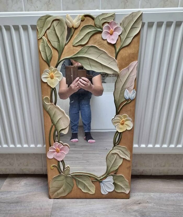 82 Hilarious Times People Tried To Sell A Mirror, But It Was Really The Reflection That Sold It (New Pics) 82 Hilarious Times People Tried To Sell A Mirror, But It Was Really The Reflection That Sold It (New Pics)