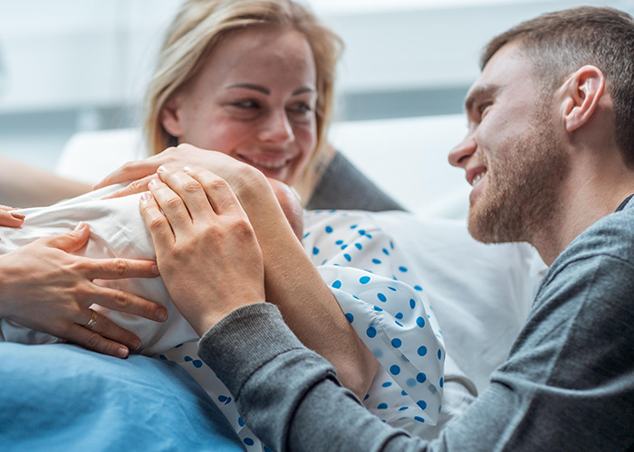 37 Wild And Sometimes Infuriating &#8216;Dad In Maternity Wards&#8217; Stories