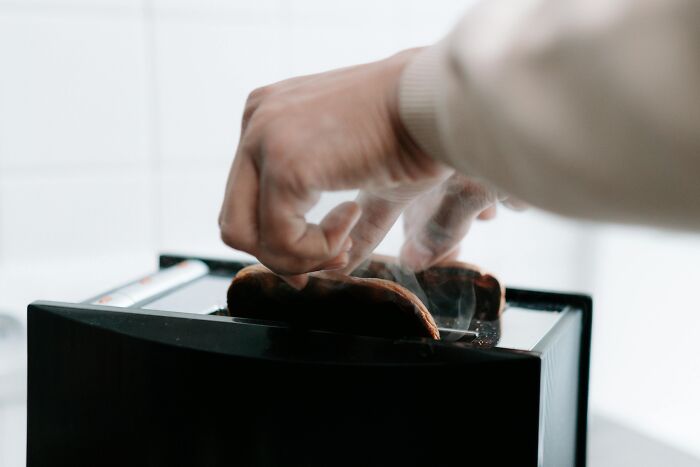 43 Times Workplace Rules Were So Over-The-Top They Just Annoyed Everyone 43 Times Workplace Rules Were So Over-The-Top They Just Annoyed Everyone