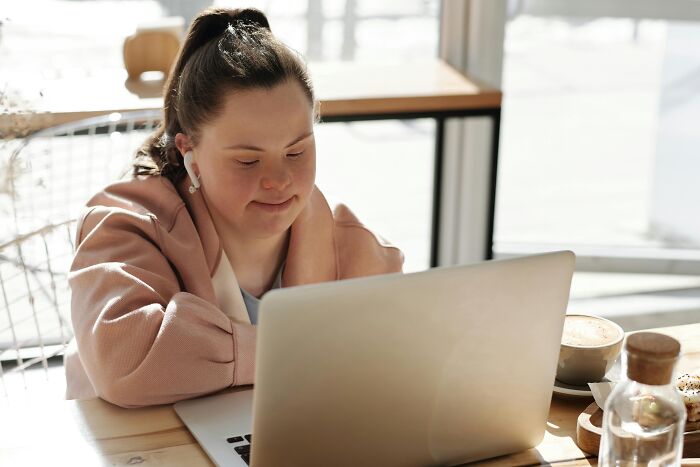 43 Times Workplace Rules Were So Over-The-Top They Just Annoyed Everyone 43 Times Workplace Rules Were So Over-The-Top They Just Annoyed Everyone