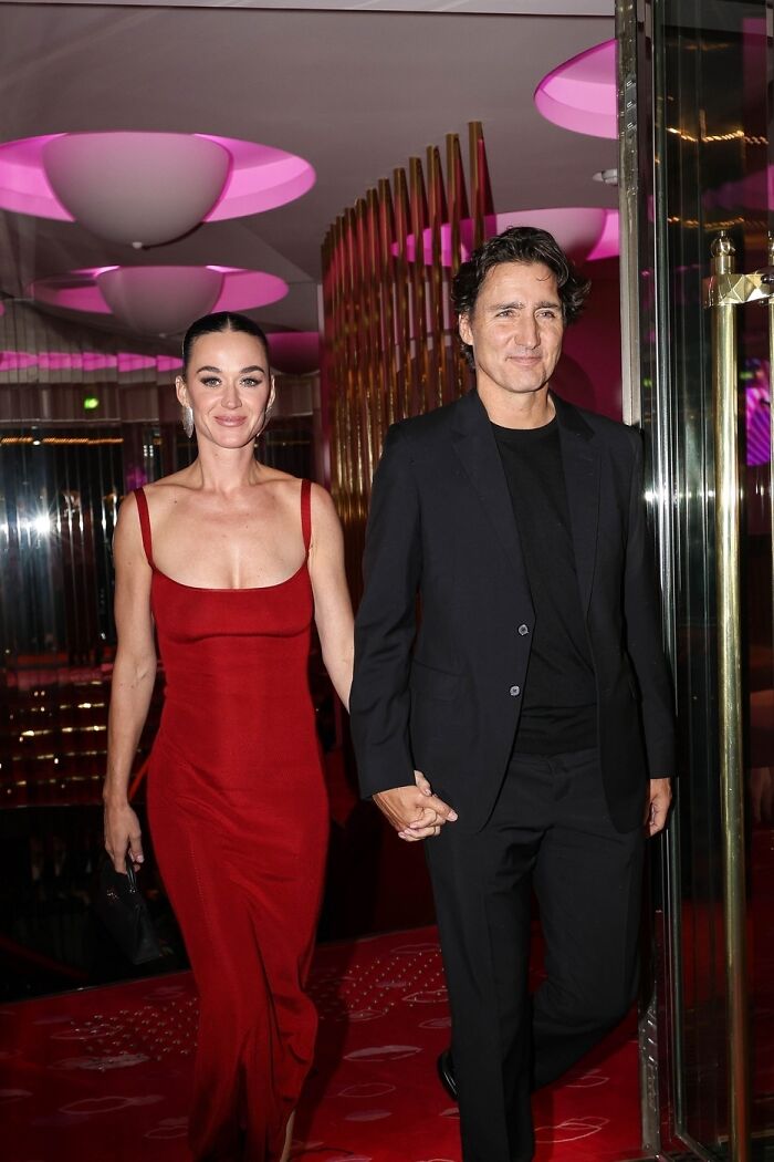 “Match Made In Space”: Katy Perry And Justin Trudeau Make It Official With A Paris Birthday Date “Match Made In Space”: Katy Perry And Justin Trudeau Make It Official With A Paris Birthday Date