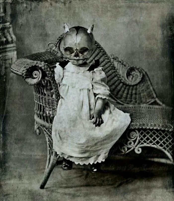 50 Halloween Costumes From The Past That Are Equal Parts Terrifying And Impressive 50 Halloween Costumes From The Past That Are Equal Parts Terrifying And Impressive