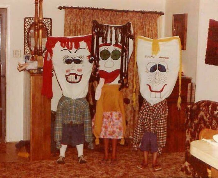 50 Halloween Costumes From The Past That Are Equal Parts Terrifying And Impressive 50 Halloween Costumes From The Past That Are Equal Parts Terrifying And Impressive