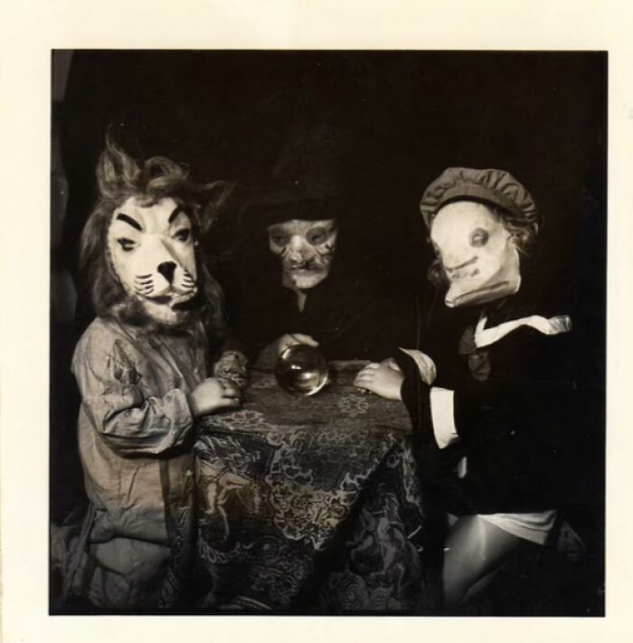 50 Halloween Costumes From The Past That Are Equal Parts Terrifying And Impressive 50 Halloween Costumes From The Past That Are Equal Parts Terrifying And Impressive