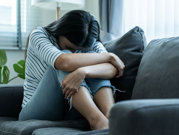 Single Mom Expects Support After Spending Thousands On Plastic Surgery, Gets A Brutal Reality Check Instead Single Mom Expects Support After Spending Thousands On Plastic Surgery, Gets A Brutal Reality Check Instead