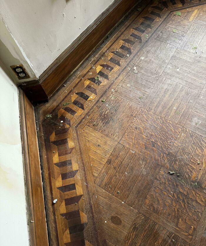 50 Photos Of Cool Things People Have Found Buried, Hidden, And Forgotten In Old Houses 50 Photos Of Cool Things People Have Found Buried, Hidden, And Forgotten In Old Houses