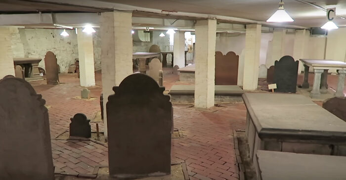 50 Photos Of Cool Things People Have Found Buried, Hidden, And Forgotten In Old Houses 50 Photos Of Cool Things People Have Found Buried, Hidden, And Forgotten In Old Houses