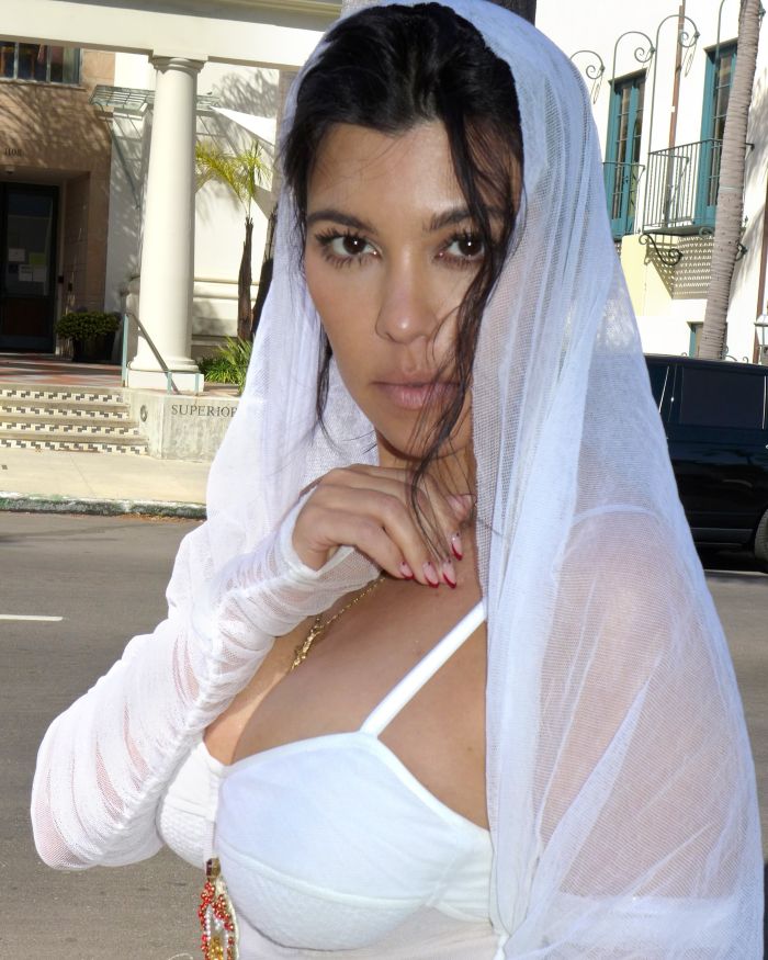 Kourtney Kardashian Launches Lollipops For Women’s Private Parts, Sparks Hilarious Reactions Kourtney Kardashian Launches Lollipops For Women’s Private Parts, Sparks Hilarious Reactions
