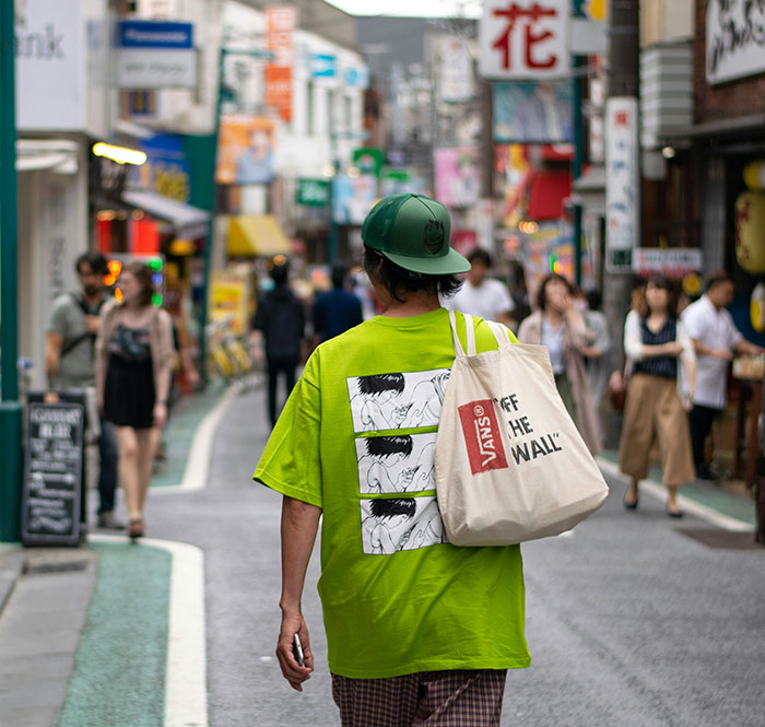 Tourists Kicked Out Of Japanese Restaurant Over “Revealing” Sports Attire, Sparking Heated Debate