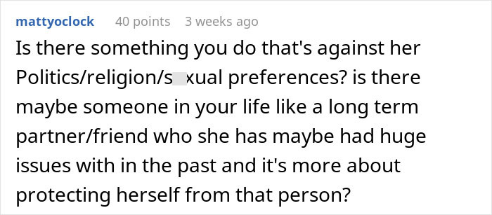 Person Baffled As Sis Pretends They Don’t Exist For A Decade, Parents Keep Gaslighting Them About It Person Baffled As Sis Pretends They Don’t Exist For A Decade, Parents Keep Gaslighting Them About It