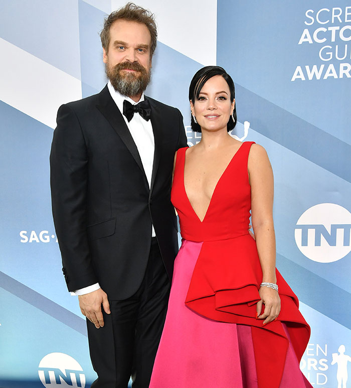 “She’s No Angel”: David Harbour’s Friend Claps Back At Lily Allen’s “Vile” Accusations “She’s No Angel”: David Harbour’s Friend Claps Back At Lily Allen’s “Vile” Accusations